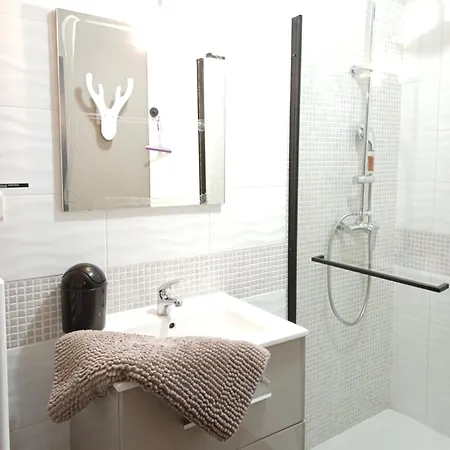 Le Des Mousquetaires 펜션 *